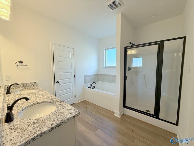 Building Photo - 24057 Quints Dr