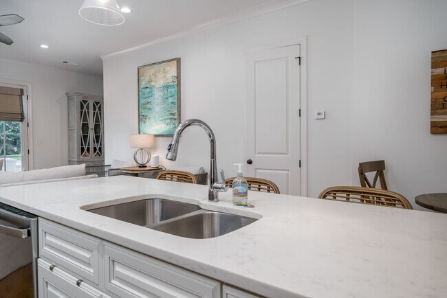 Building Photo - Beautiful 3 Bed 3.5 Bath Available Fall 2026! Move in Possible Prior to August!