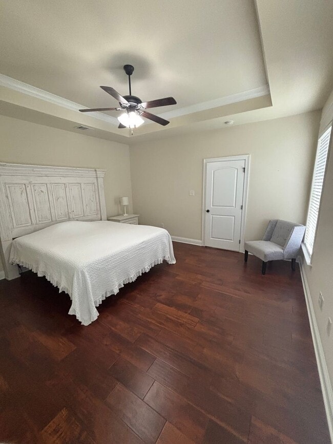 Building Photo - Beautiful 3 Bedroom home in Lucian Fields