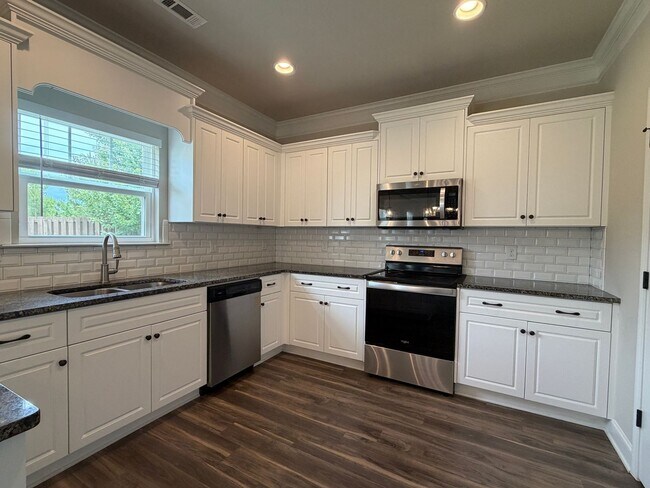 Building Photo - Gregory Landing - Aiken County