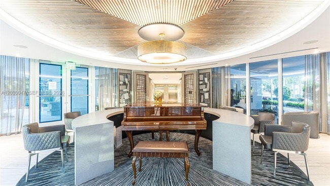 Building Photo - 333 Las Olas Way
