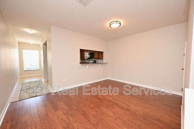 Building Photo - 5360 River Rock Rd