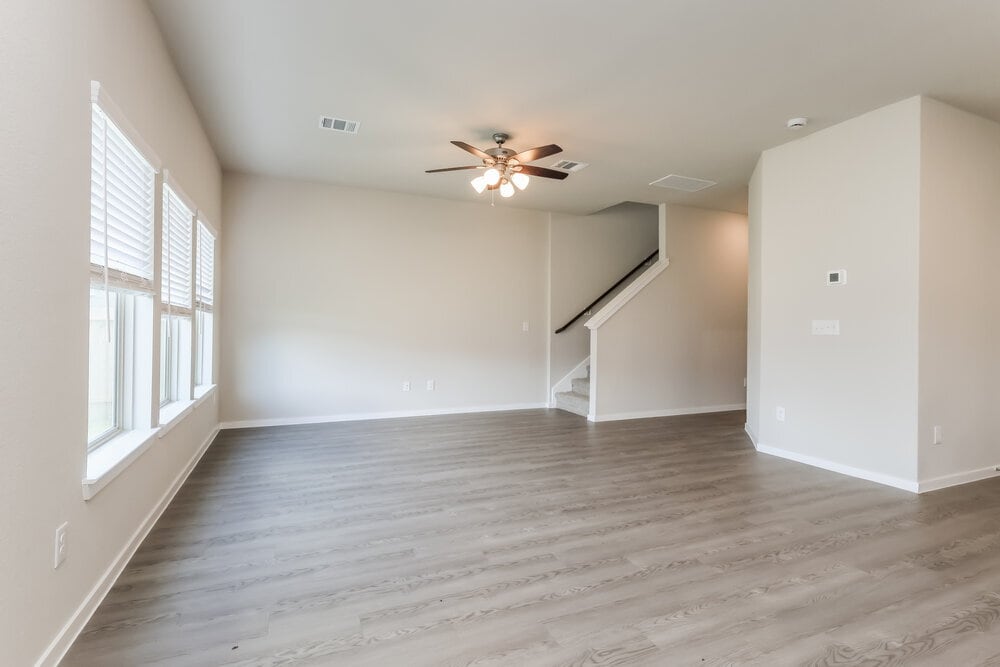 Building Photo - 540 Dalloway St