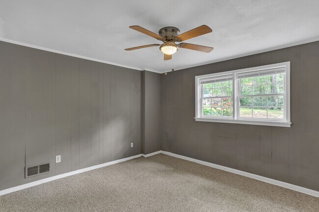 Building Photo - Prestigious Dunwoody Georgia