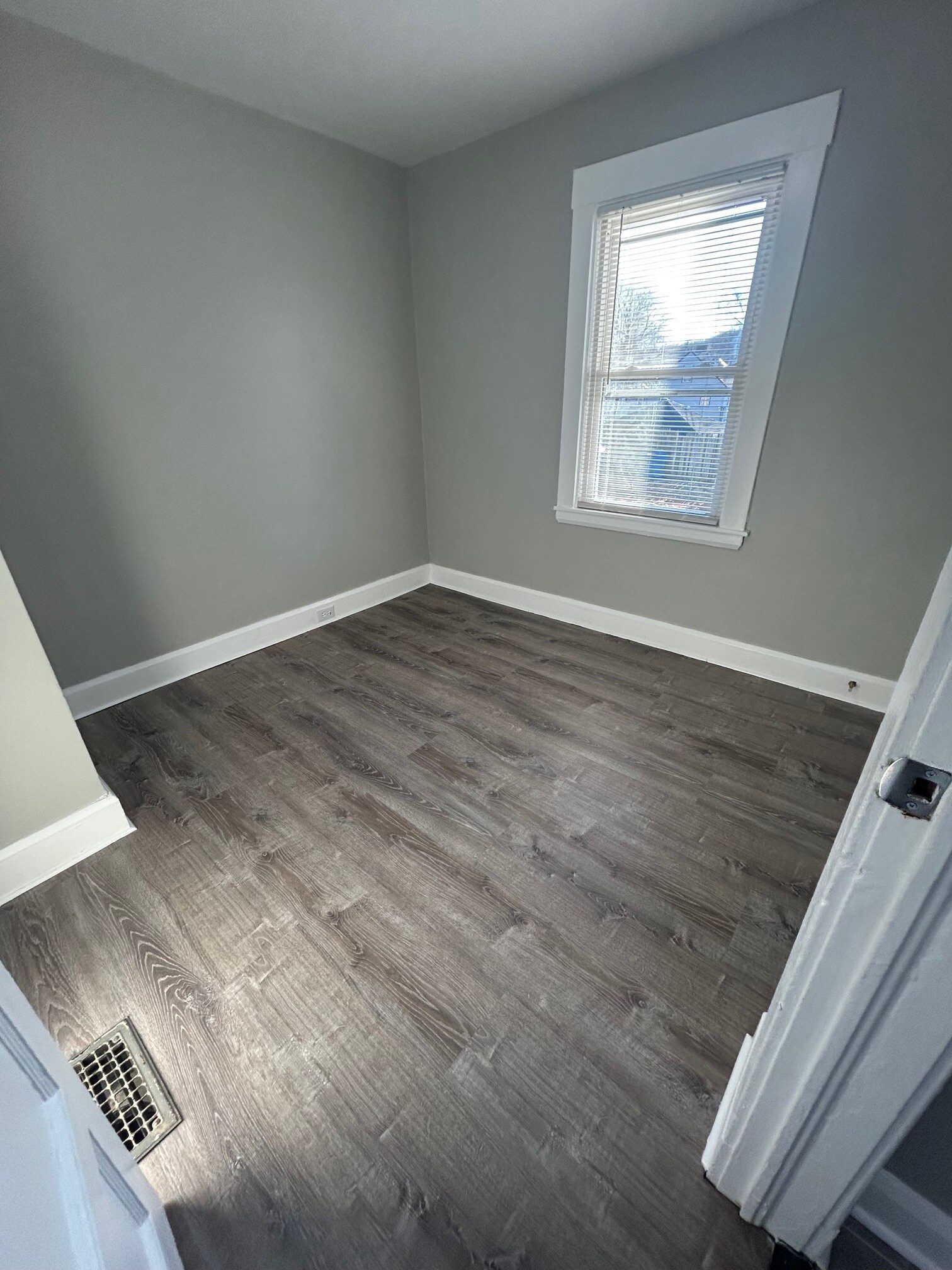 Building Photo - 46 Beech St