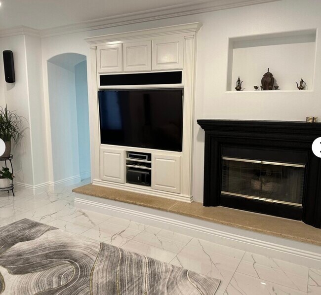 Building Photo - 21615 Medina Estates Dr