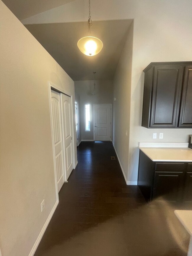 Building Photo - Adorable Lorson Ranch Home