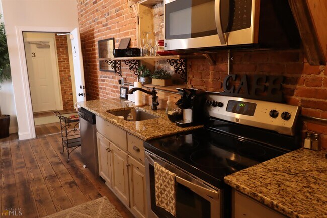 Building Photo - 101 S Wayne St