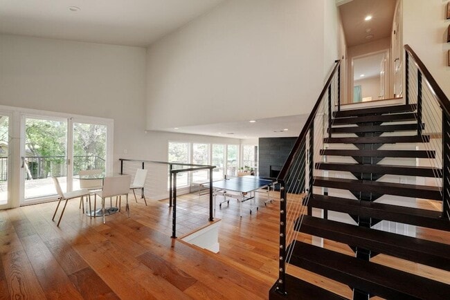 Building Photo - 8701 S Path