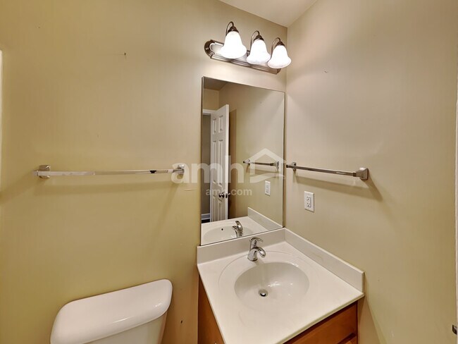 Building Photo - 3016 Sommette Drive