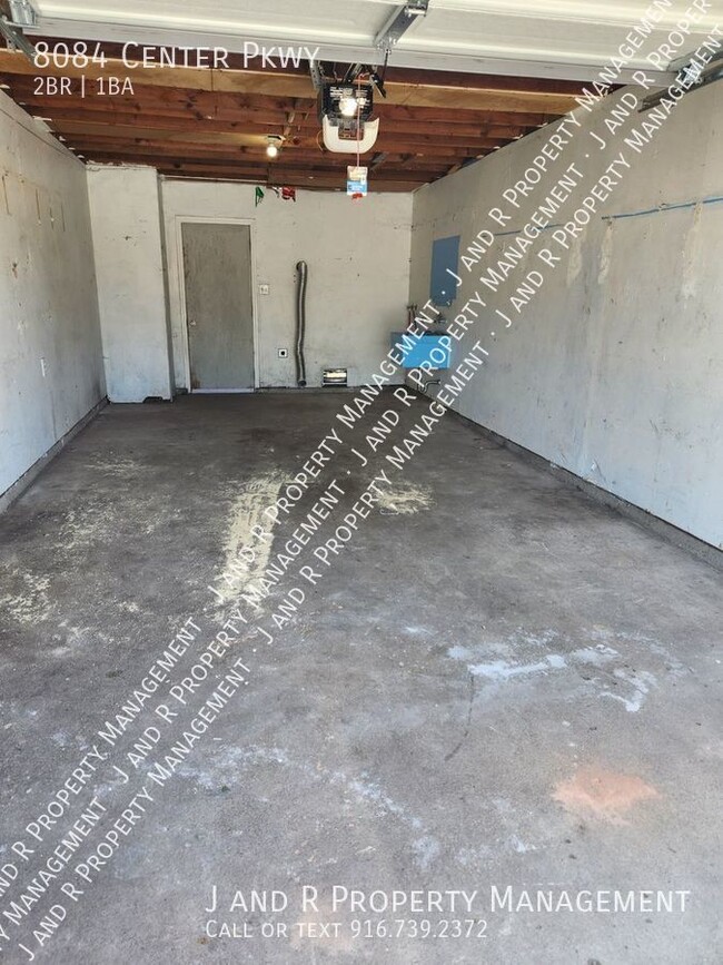 Building Photo - 8084 Center Pkwy