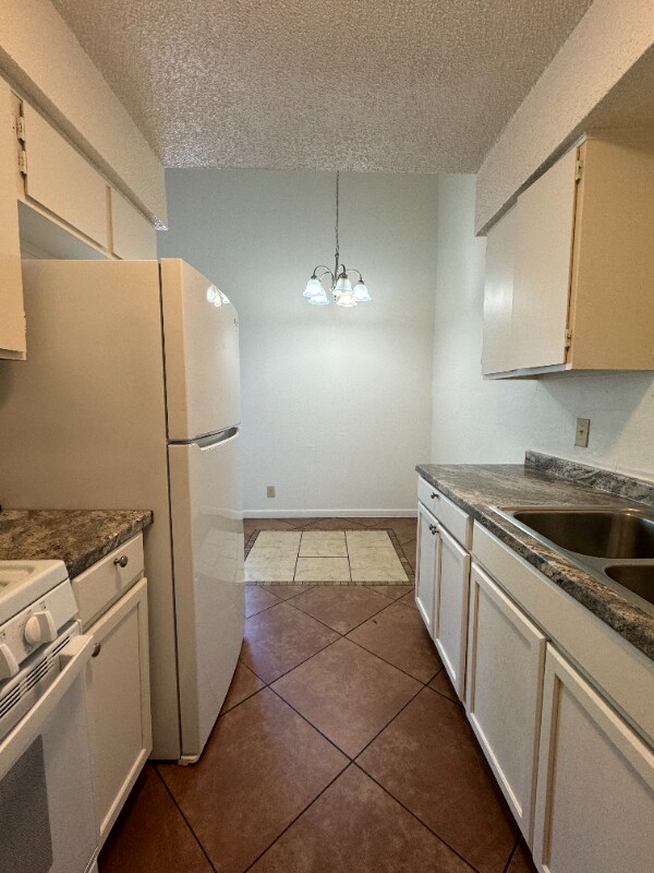 Building Photo - 311 Flournoy Dr