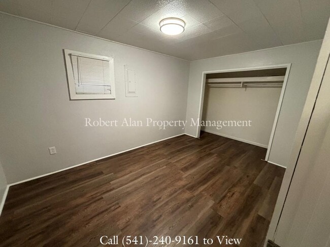 Building Photo - 824 SW 7th St