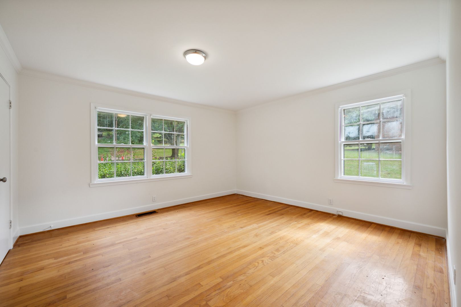 Building Photo - 2264 Red Mountain Terrace S