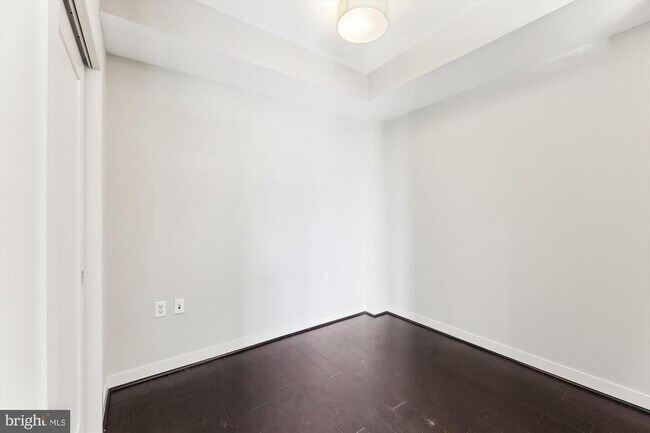 Building Photo - 1320 Fenwick Ln