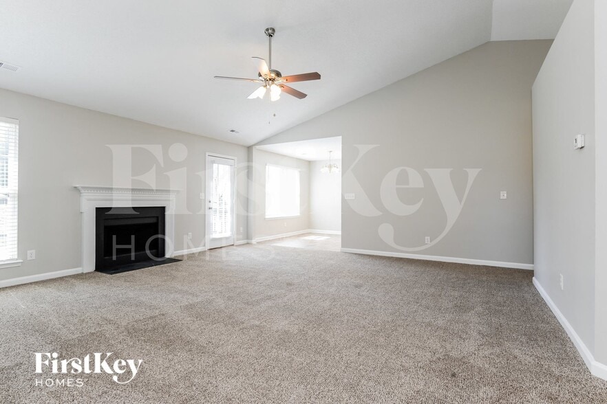 Building Photo - 12336 Autumn Blaze Dr