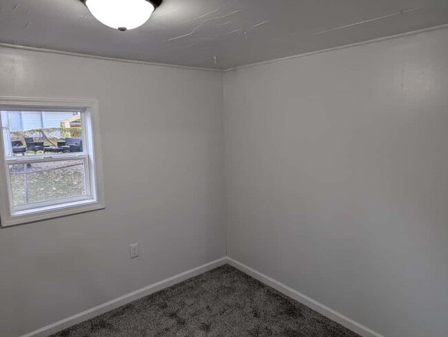 Building Photo - Charming, remodeled home in Tuscola