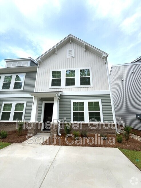 Building Photo - 823 Coburg Ln