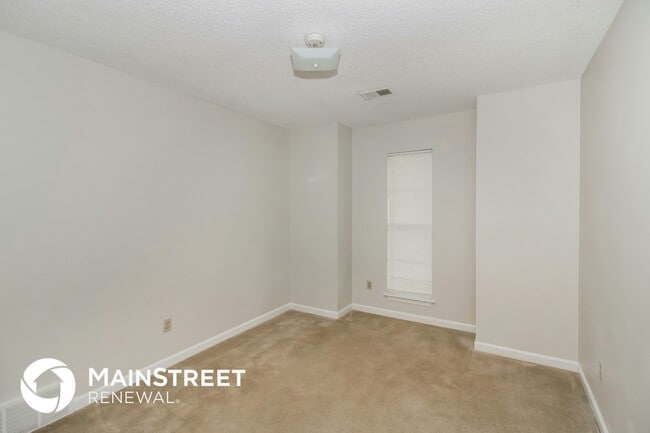 Building Photo - 2563 Country Trail Dr