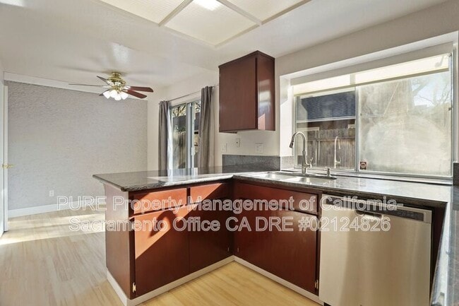 Building Photo - 4 Coyle Creek Cir