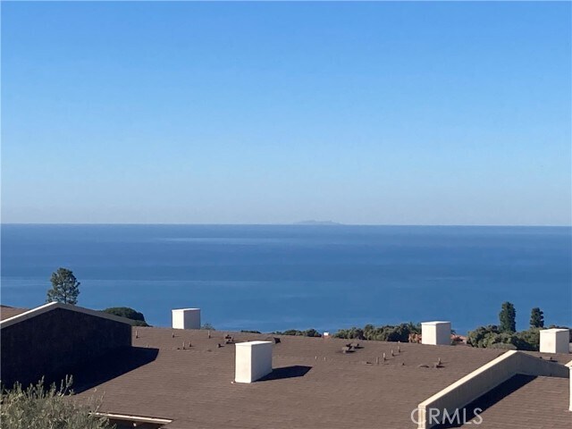 Building Photo - 6542 Ocean Crest Dr