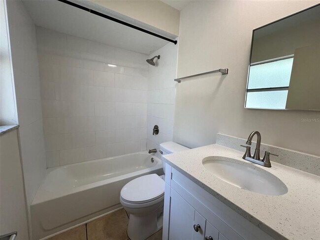 Building Photo - 2281 Curlew Ave