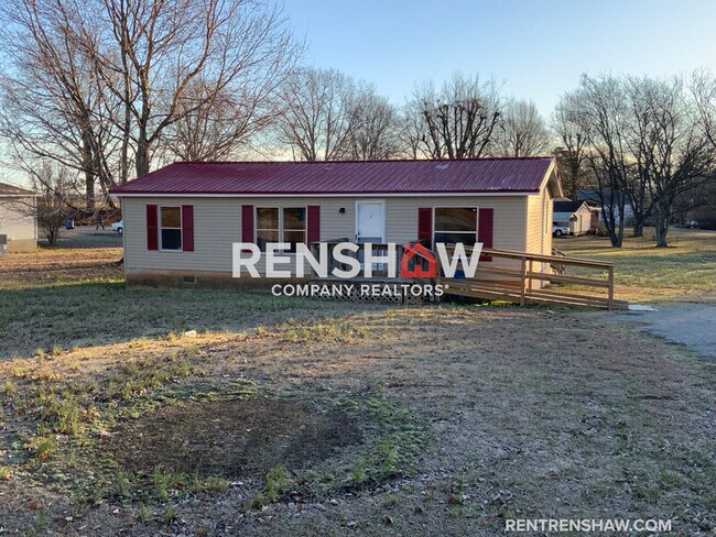 Building Photo - 122 N West St