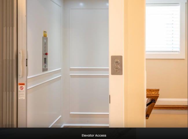 Building Photo - SPEND WINTER AT THE BEACH (CALL FOR AVAILA...