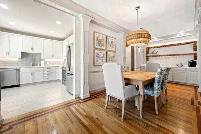 Building Photo - 773 Bonnyneck Dr