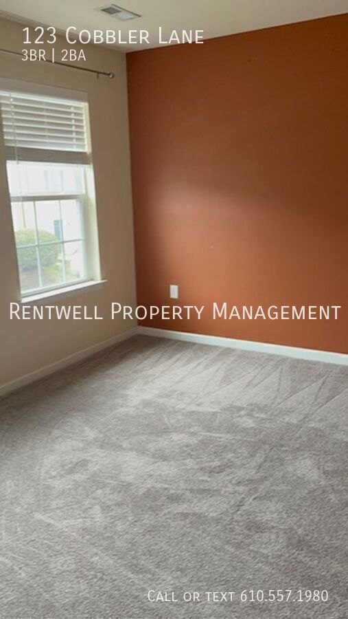 Building Photo - 123 Cobbler Ln