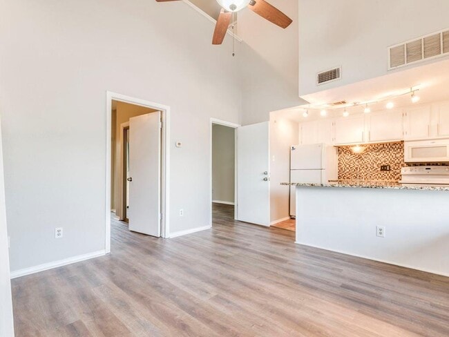 Building Photo - 601 Nelray Blvd