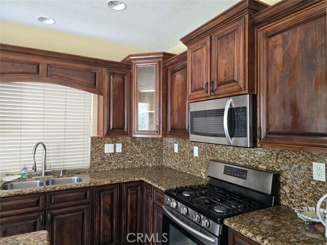 Building Photo - 27513 Stanford Dr
