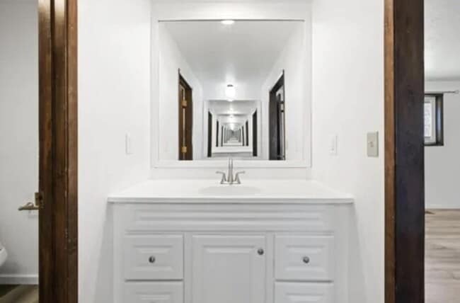 Building Photo - Elegant 4-Bedroom Home on a Corner Lot in ...
