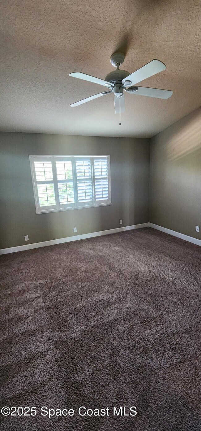 Building Photo - 2577 Sykes Creek Dr