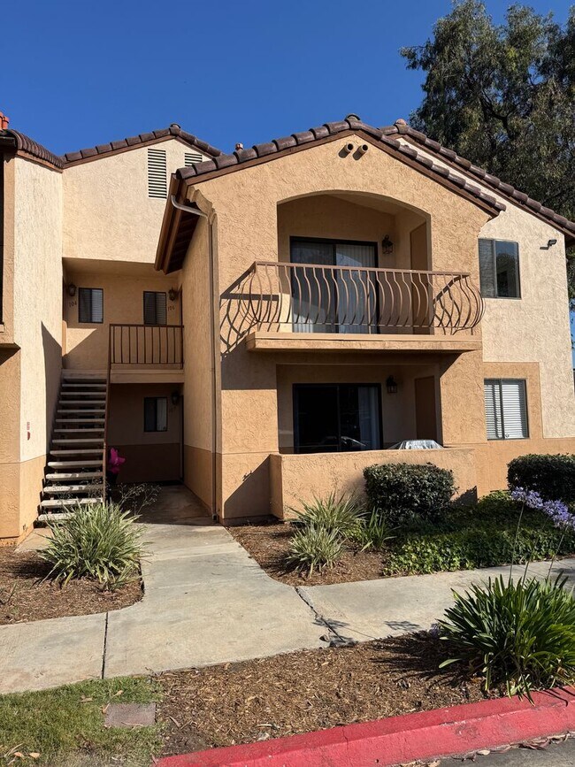 Primary Photo - $400 off first months rent!! And 1 bed 1 b...