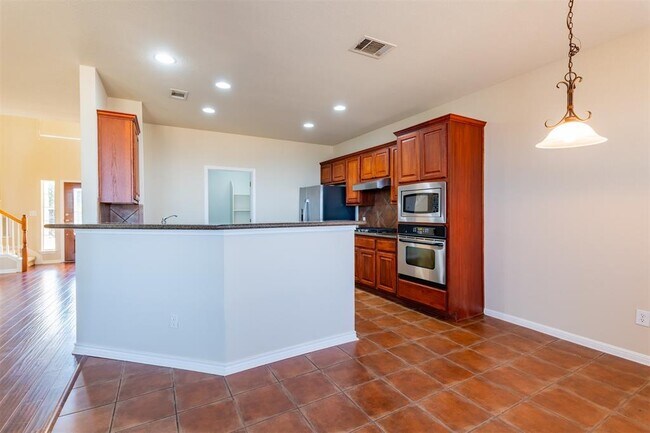 Building Photo - 9329 Castle Pines Dr