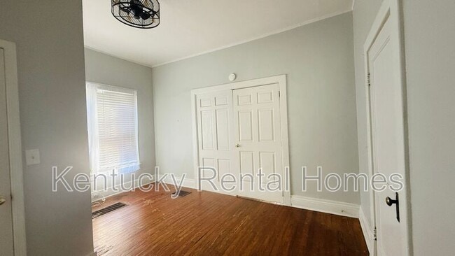 Building Photo - 445 Davidson Ct