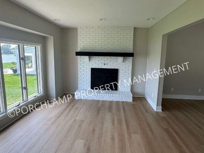 Building Photo - 15770 Connelly Ave