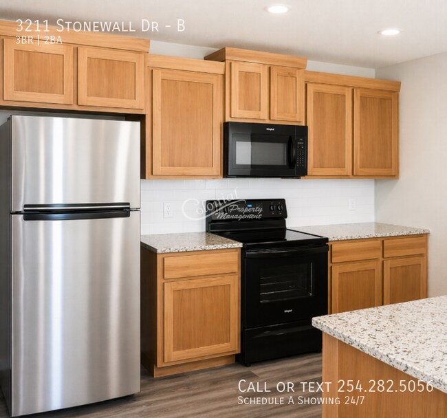Building Photo - 3211 Stonewall Dr