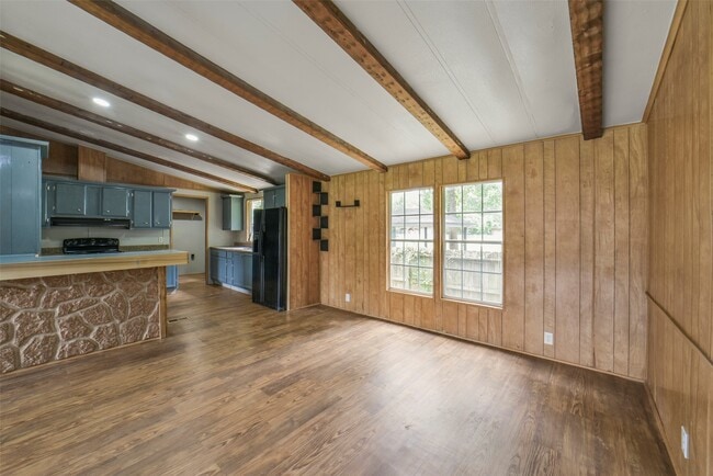 Building Photo - 11023 Forrest Valley Dr