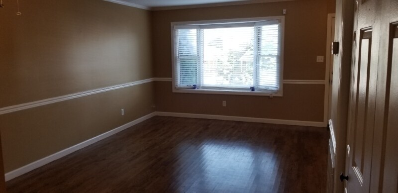 Building Photo - 481 Bramblewood Ln