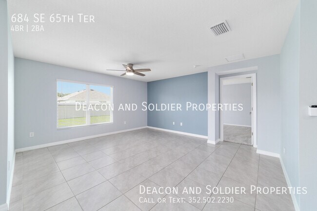 Building Photo - 684 SE 65th Terrace
