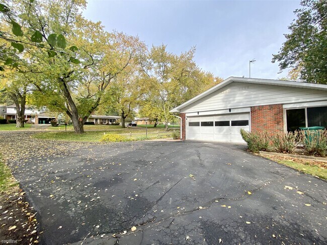Building Photo - 3 br, 2 bath House - 306 Edison Ave
