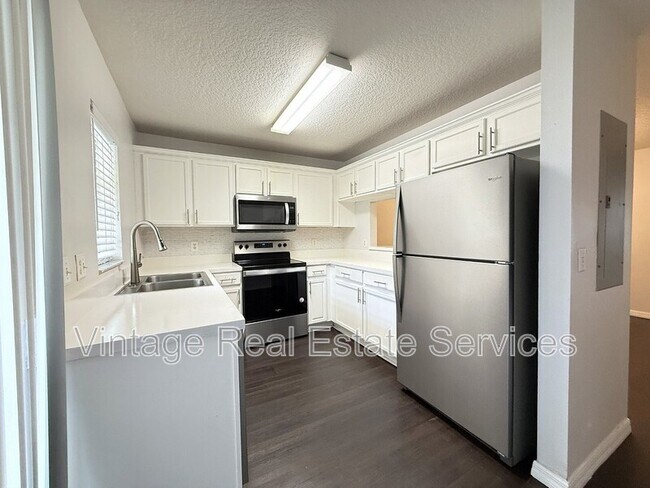 Building Photo - 254 Castlekeeper Pl