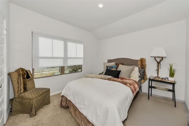 Building Photo - 2213 Pacific Ave