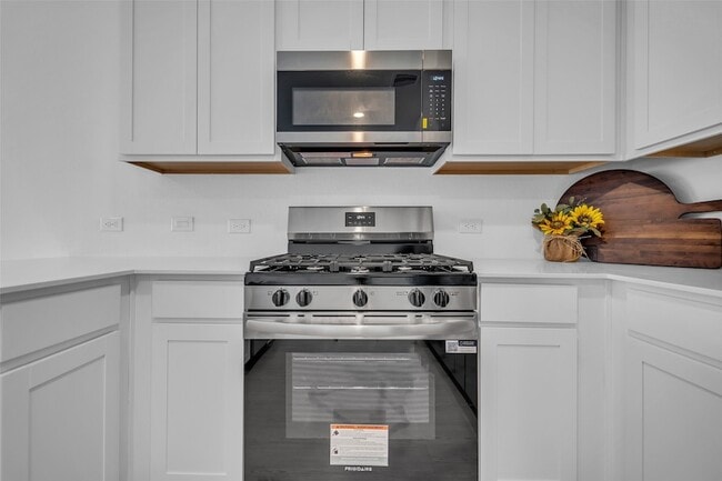 Building Photo - 26710 Willow Ln