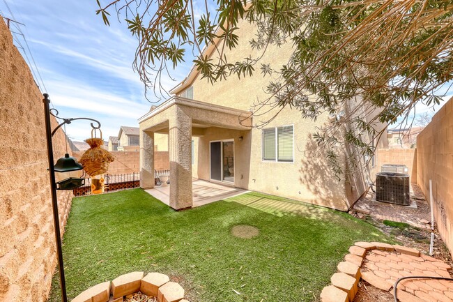 Building Photo - Beautiful Anthem Highland 3 Bedroom Home!