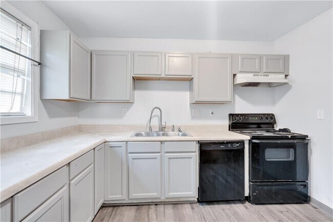 Building Photo - 968 Sexton Dr