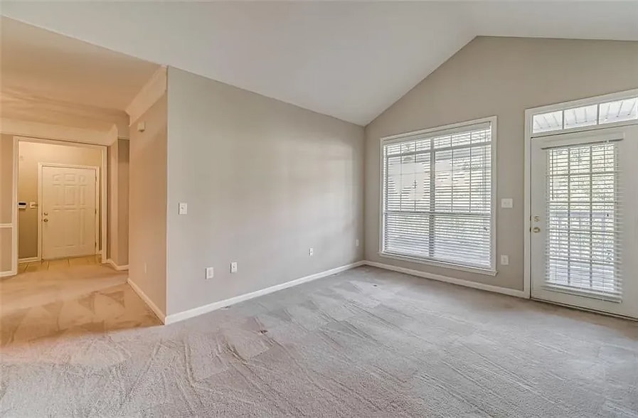Living Room - 534 Sandringham Dr