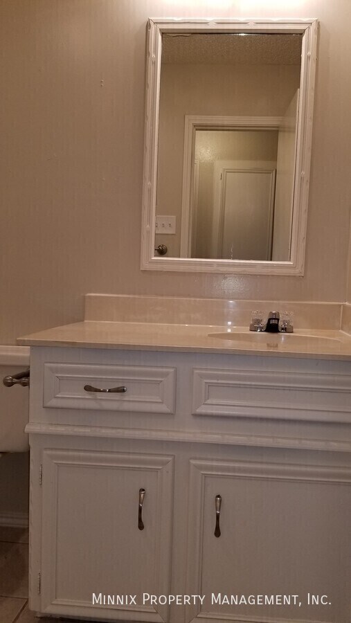 Building Photo - 8207 Memphis Ave